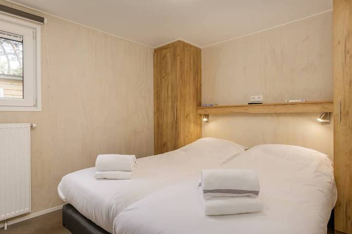 Chalet für 4 Personen, mit Terrasse und Garten sowie Pool in Den Haag - 3