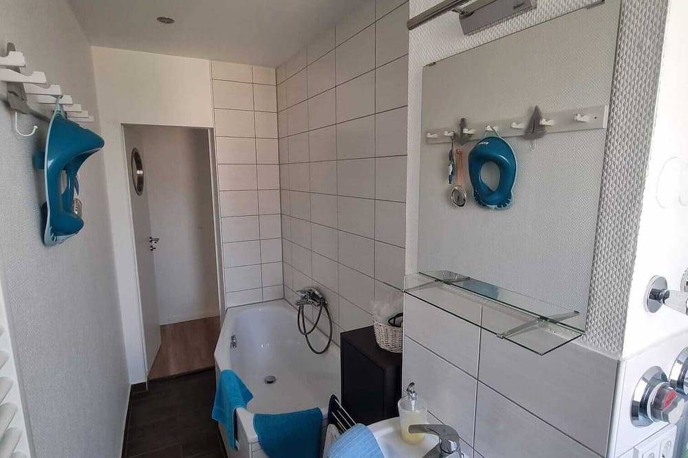 Ganze Wohnung, Wunderschöne familienfreundliche Wohnung am See in Zwenkau, Zwenkauer See