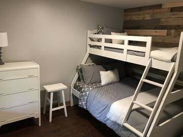 Cottage for 14 Guests in Quebec, Canada, Picture 1