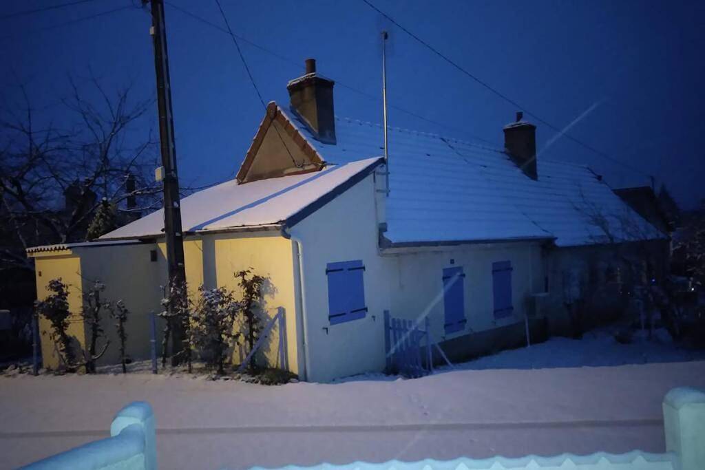 Maisonnette de charme climatisée in La Machine, Nièvre