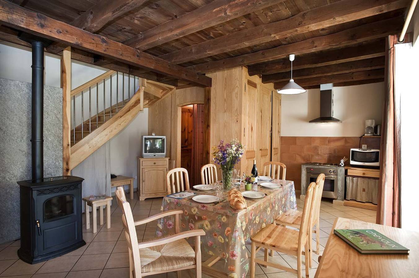 Gîtes de France  6/7 personnes aux Combes in Saint-Paul-le-Froid, Région de Mende
