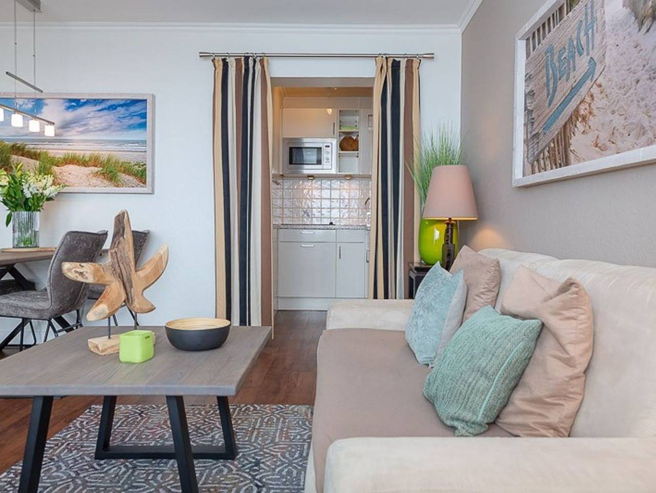 Ganze Ferienwohnung, Dwarslöper 2 - 2 Zimmerwohnung am Strand - Hervorragender Meerblick aus der 5. Etage in Westerland, Sylt (Gemeinde)