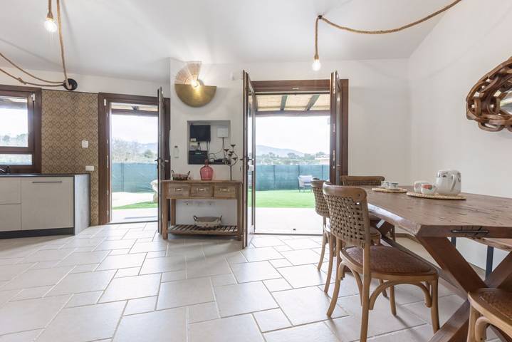 Gîte pour 6 personnes, avec jardin ainsi que piscine et balcon dans Domus De Maria - 4