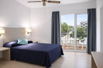 Hotel in Cala d'Or, Santanyí für 3 