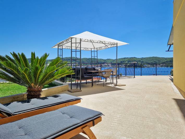Ferienwohnung für 4 Personen, mit Terrasse und Garten