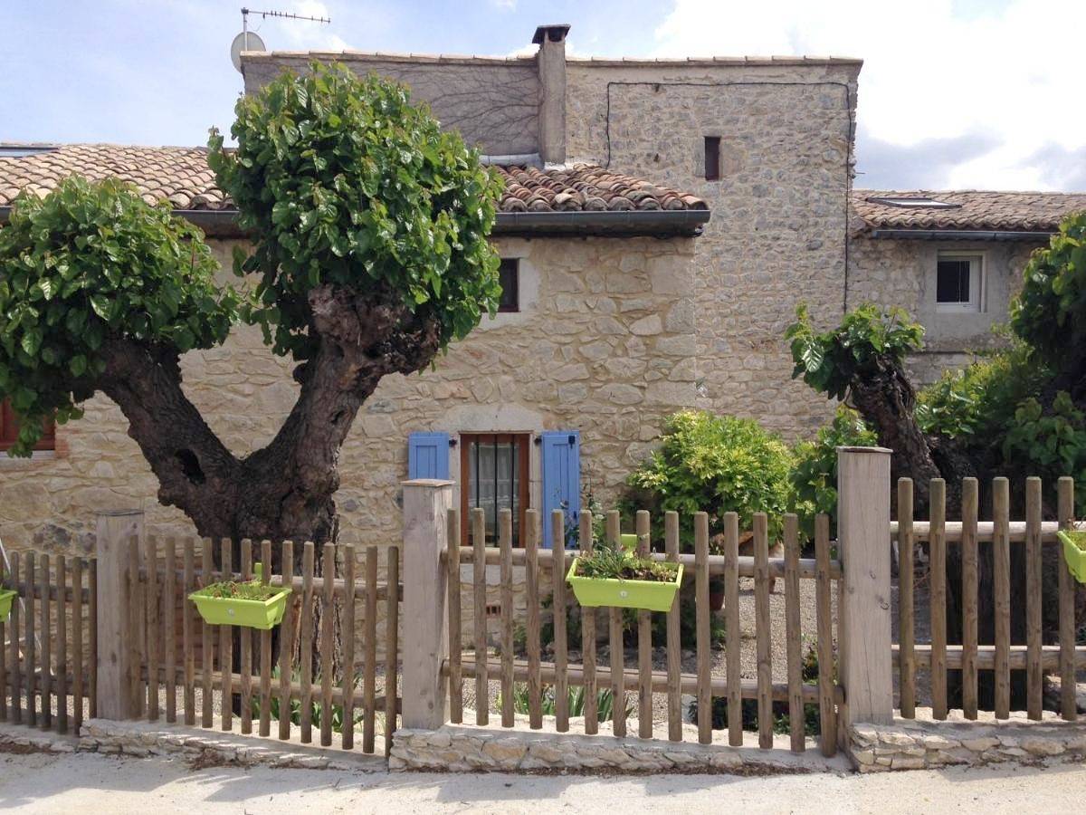 La petite maison en pierres in Gras, Privas (arrondissement)