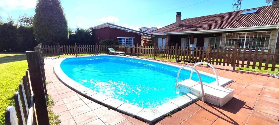 Casa de vacaciones para 7 personas, con vistas además de piscina y terraza - 1