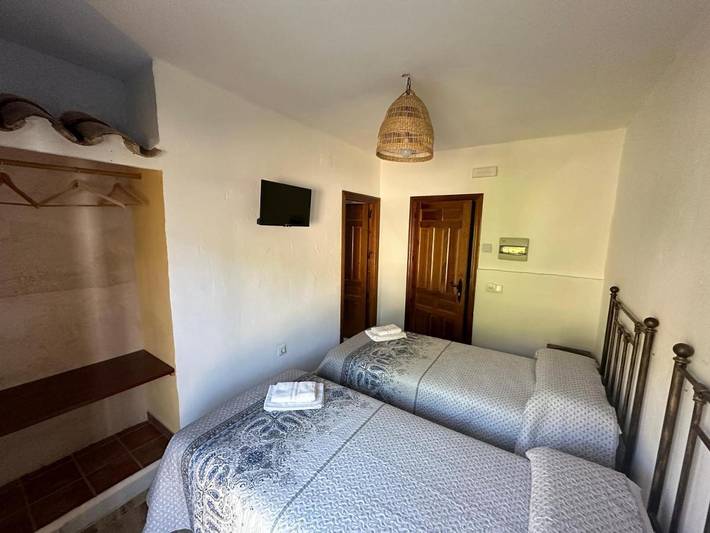 Maison de campagne pour 2 personnes, avec vue et jardin ainsi que piscine et terrasse, animaux acceptés à Hornos - 4