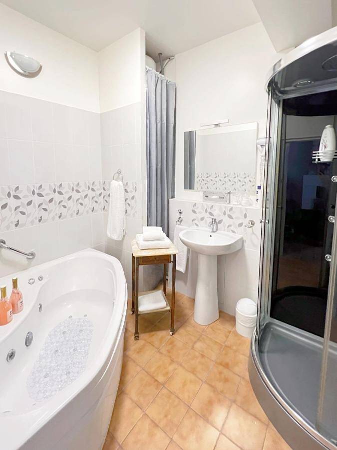 Location de vacances pour 2 personnes, avec terrasse et vue dans Office De Tourisme De Chablis - 3