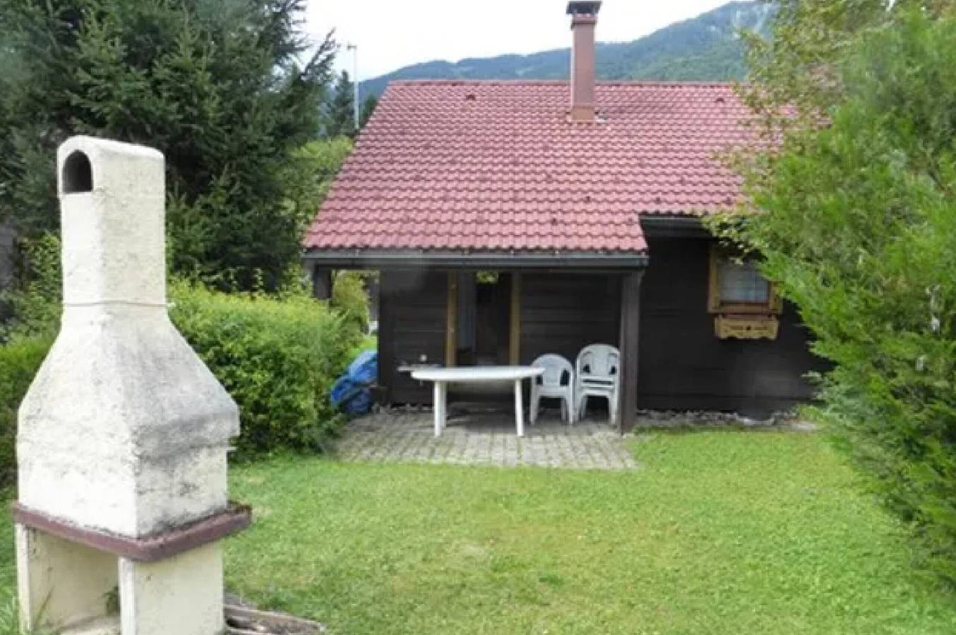 Chalet « 4p Classique-Les Ancolies »: Vista a la Montaña, Terraza Privada y Wi-Fi in Verchaix, Region Bonneville