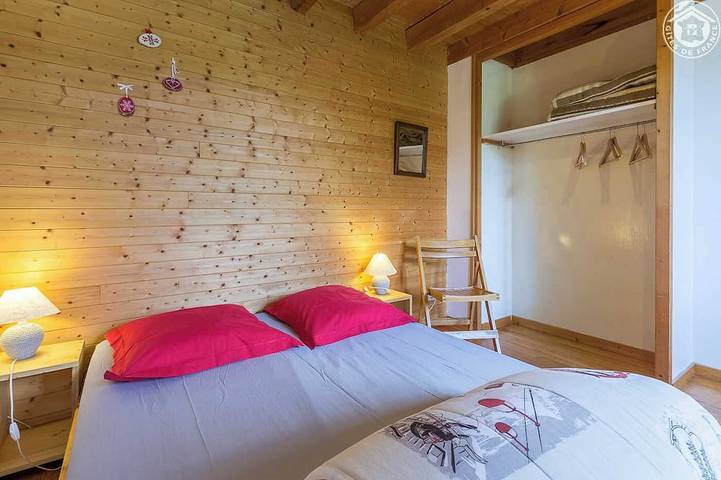 Location de vacances pour 10 personnes, avec jardin et terrasse à Entremont-le-Vieux - 2