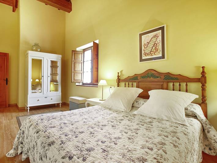 Casa rural para 4 personas, con terraza además de jardín y piscina en Comarca de la Sidra - 4