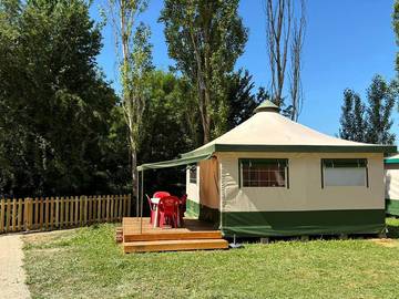 Tente pour 4 Personnes dans Durfort, Ariège, Photo 1