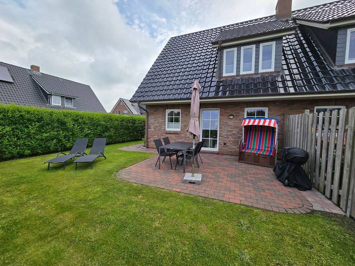 Ferienhaus für 5 Personen, mit Ausblick und Terrasse in Borgsum - 3