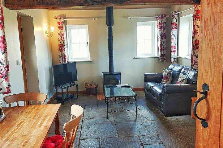 Conversion Of Listed Canal Side Stable, Views Over Rolling Fields in Napton on the Hill, Warwickshire