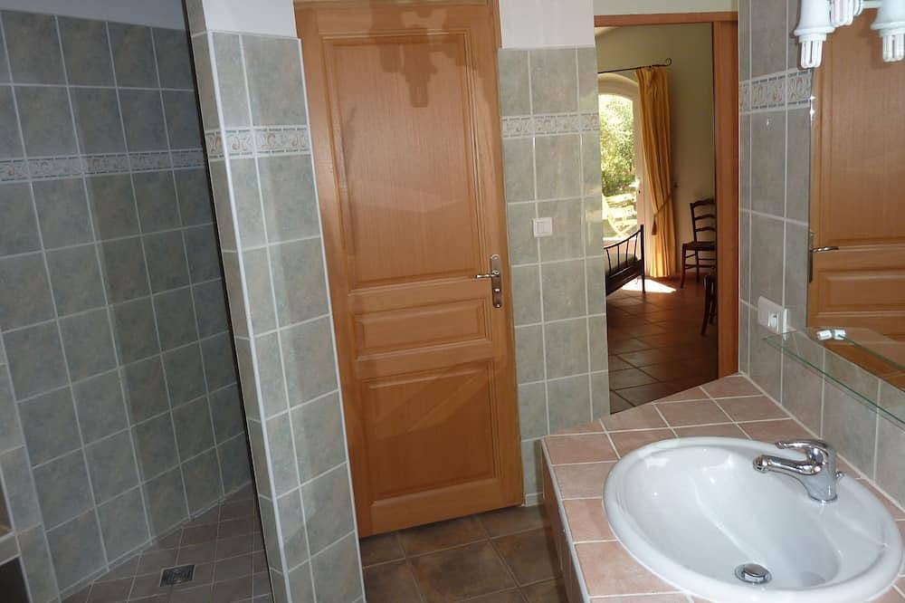 Moderne Familienhaus, mit großer Komfort in der Mitte des Provence in Sablet, Vaucluse