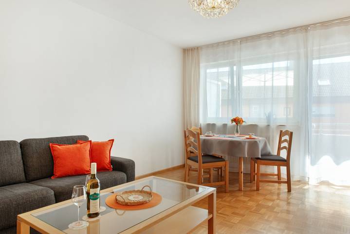 Entire apartment, Apartment 'Seeurlaub' with Balcony in Meersburg on Lake Constance in Meersburg, Region Bodensee-Oberschwaben