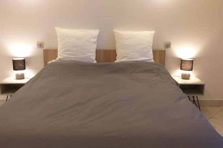 Gîte pour 4 personnes, avec jardin dans Office De Tourisme Challes Les Eaux - 3