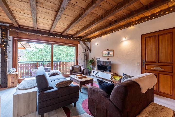 Location de vacances pour 9 personnes, avec jardin, adapté aux familles dans Bauges