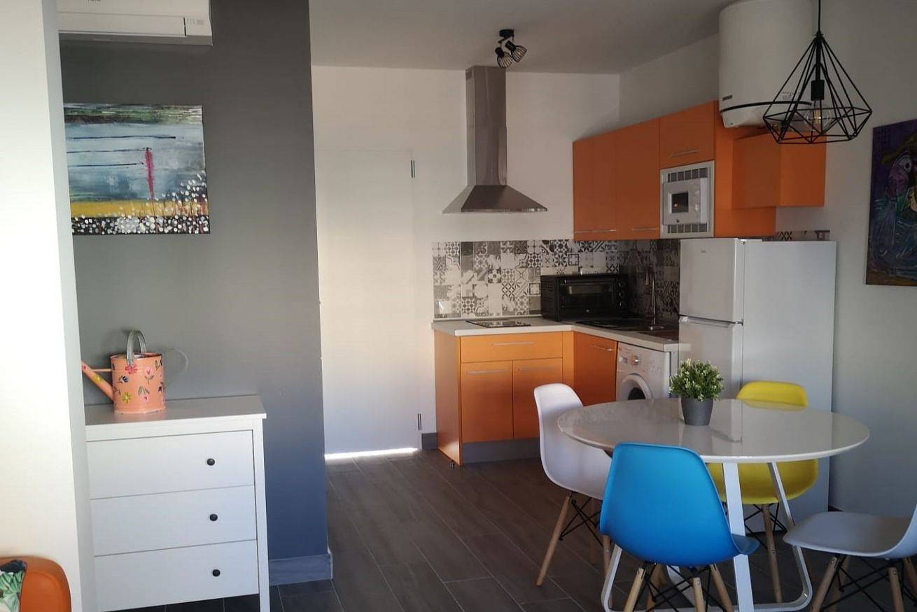 Ganze Wohnung, Family Apartment with Terrace in Fuengirola Zentrum, Fuengirola