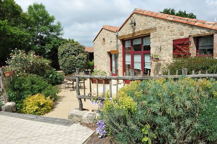Gîte pour 6 personnes, avec jardin