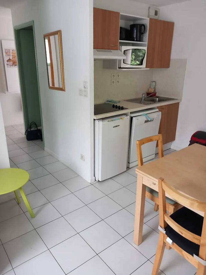 Gîte pour 6 personnes, avec piscine ainsi que balcon et vue sur le lac à Arreau - 3