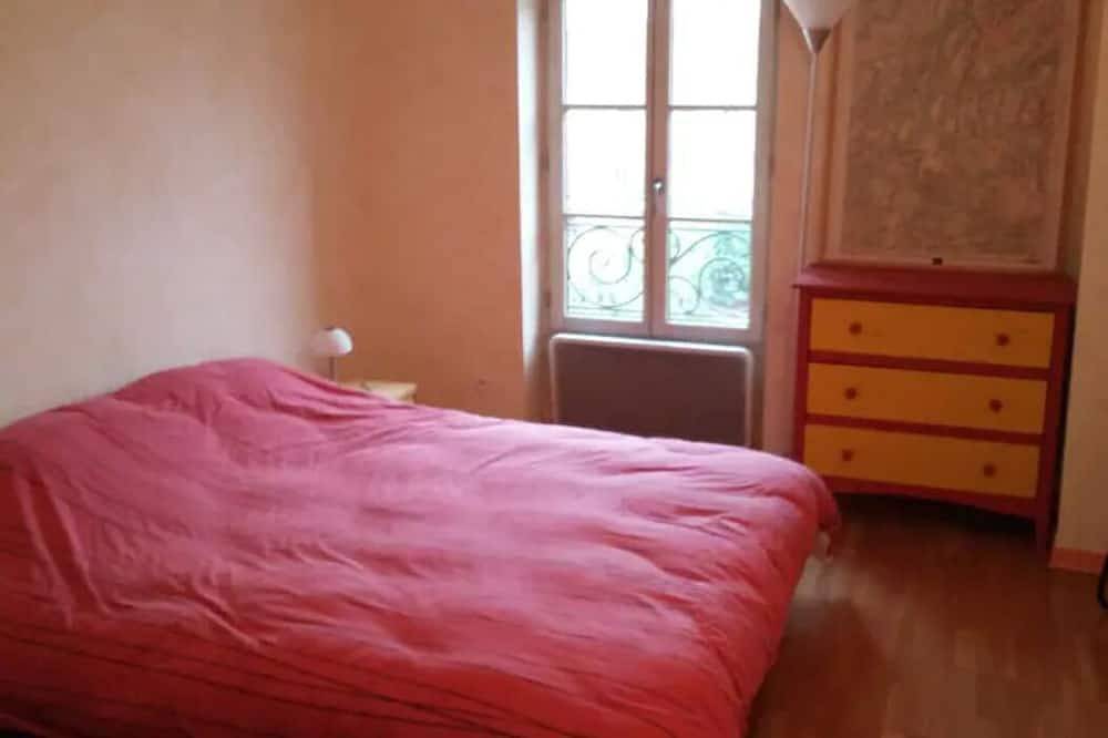 Maison 19e avec piscine, au coeur du village in Charpey, Région de Valence