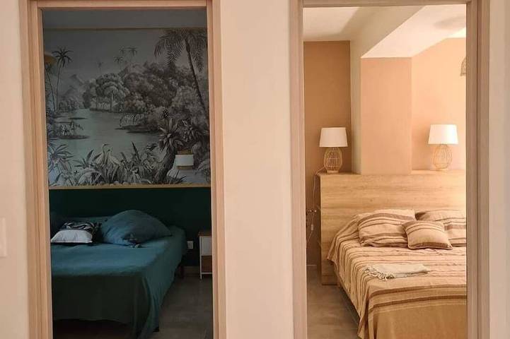 Gîte pour 4 personnes, avec jardin et terrasse dans Casino De Cavalaire - 2