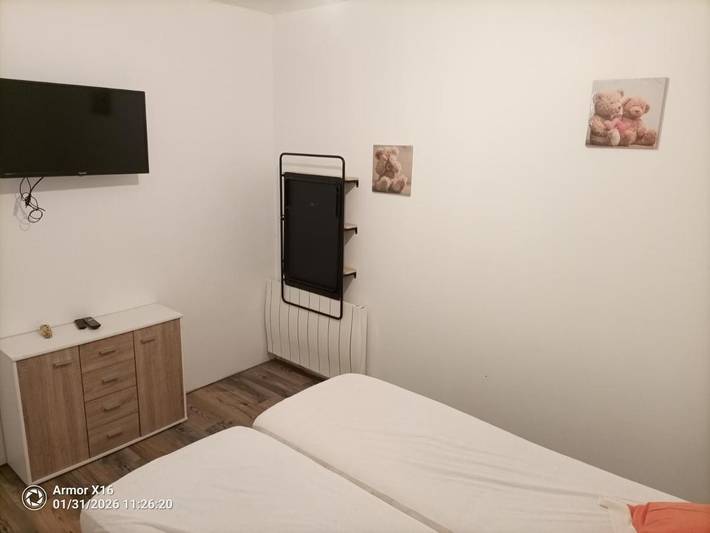 Gîte pour 3 personnes, avec vue et terrasse à Saint-Martin-de-Landelles - 4