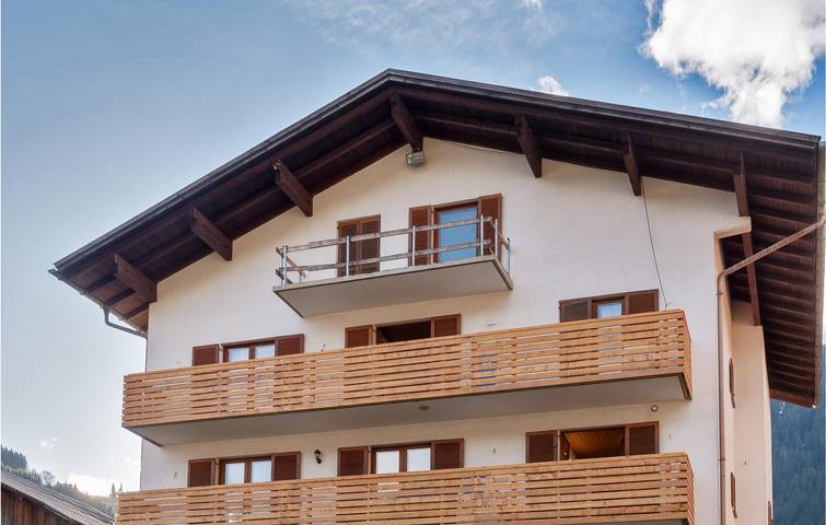 Ferienhaus für 18 Personen, mit Terrasse und Garten sowie Sauna im Montafon - 3