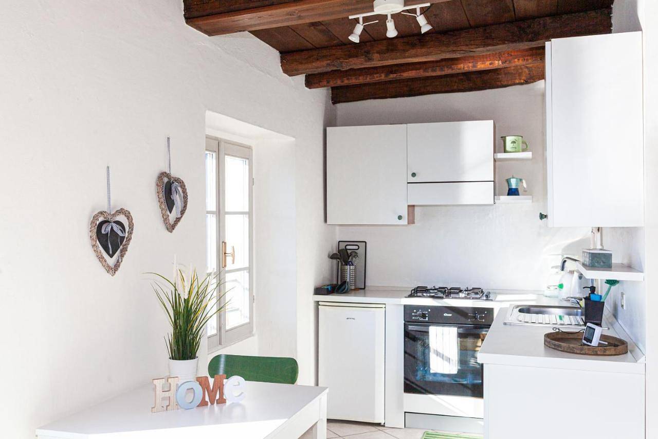 Ganze Wohnung, -Ortaflats- Appartamento l'Isola in Orta San Giulio, Ortasee