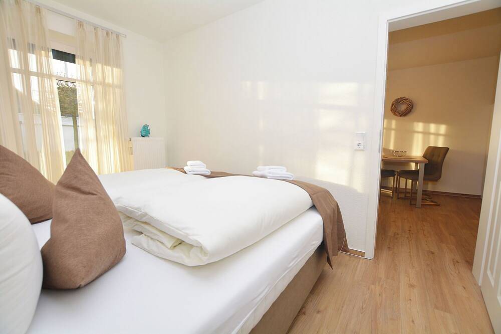 Ganze Wohnung, Watthof Wohnung 12<br>Gemütliche Wohnung in ruhiger Lage & Eintritt in die Meerzeit in Stinteck, Westerdeichstrich