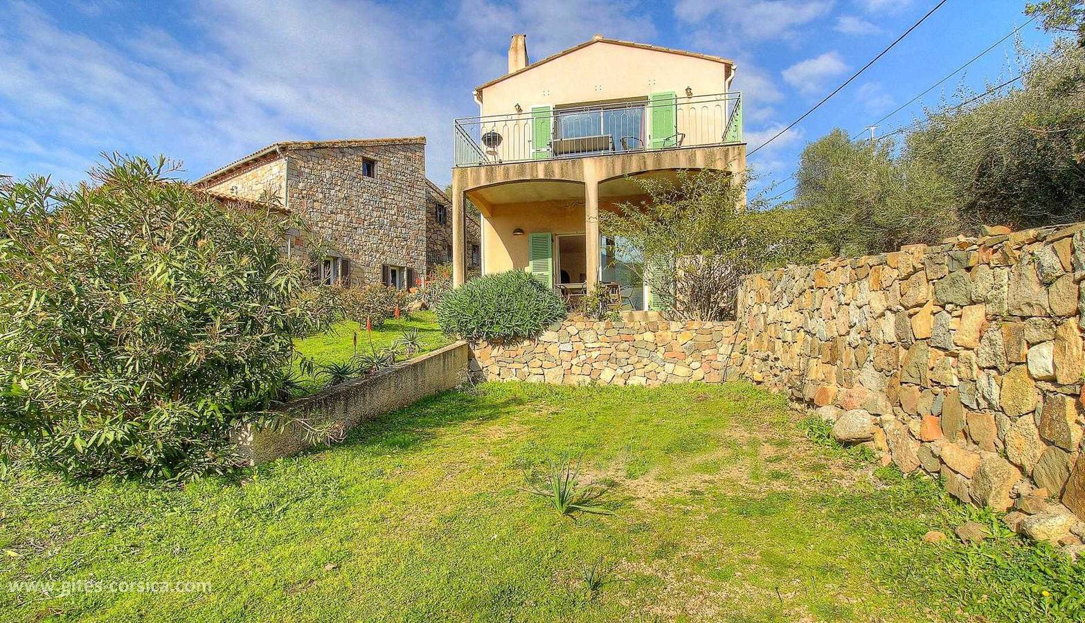 Petrabianca in Cargèse, Parc naturel régional de Corse