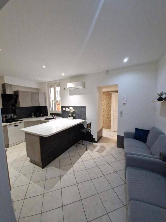 Gîte pour 5 personnes, avec terrasse dans Gare De Nice Riquier - 4