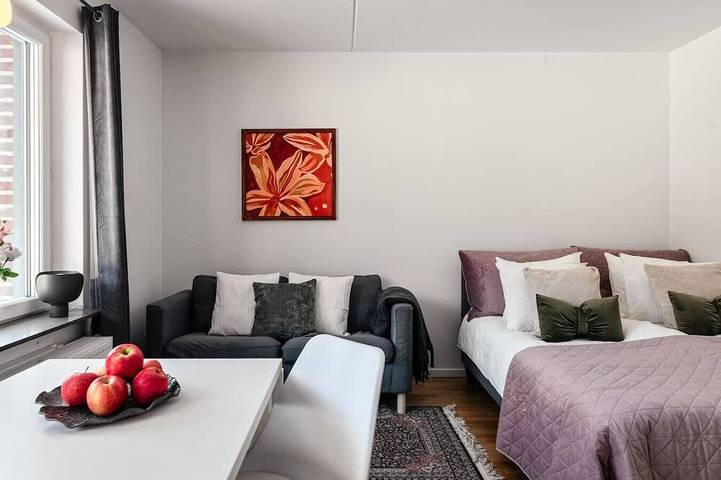 Ganze Wohnung, New Stylish Local Apartment in Barkarbystaden in Schwedische Ostsee