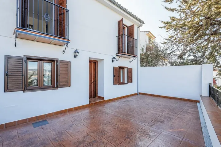 Casa rural para 6 personas, con balcón y vistas - 1