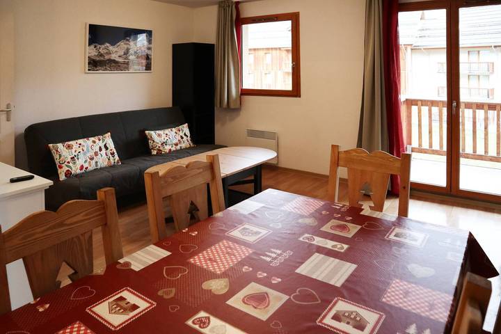 Gîte pour 8 personnes, avec balcon et piscine à Les Orres - 4