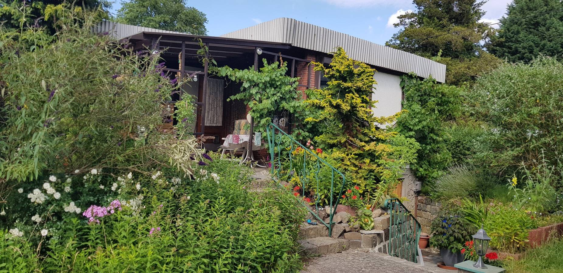 Bungalow 'Urgemütliches Am See' mit privater Terrasse und privatem Garten in Goyatz, Schwielochsee