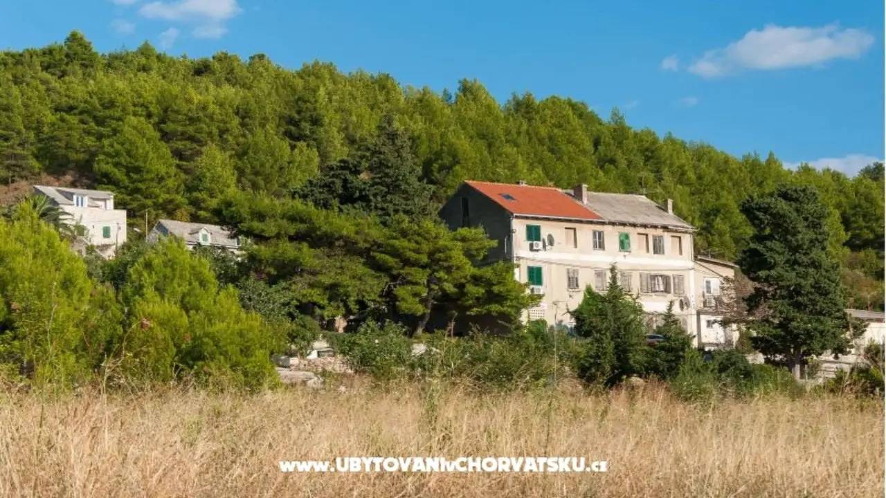 Ganze Ferienwohnung, Ferienwohnung für 9 Personen (90 m²) in Omiš in Plaža Lara, Omiš (Kroatische Adria)