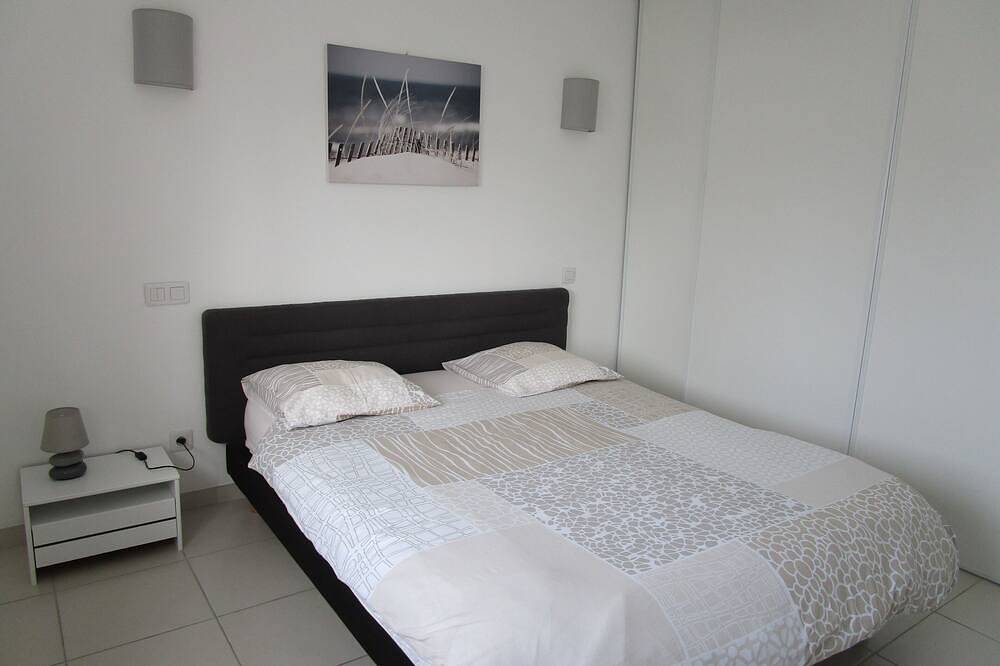 Maison Individuelle, De Plain-Pied A 100 M De La Plage in Kerfissien, Cléder