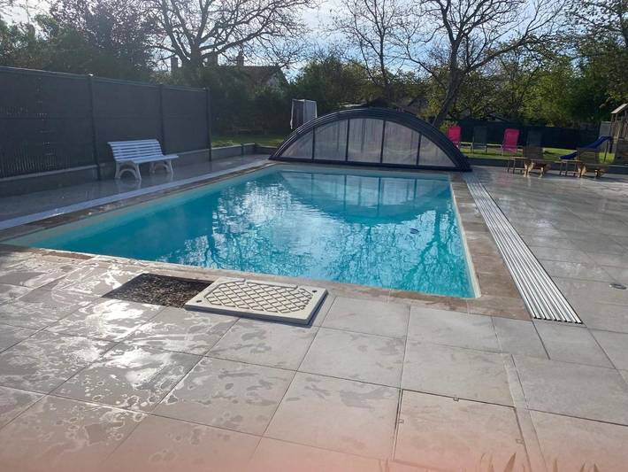 Location de vacances pour 6 personnes, avec piscine ainsi que jardin et vue, animaux acceptés à Maslives - 3