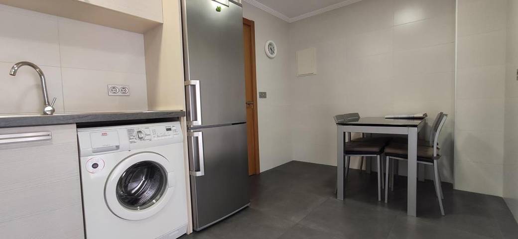 Gîte pour 5 personnes, avec vue et balcon à Zumaia - 3