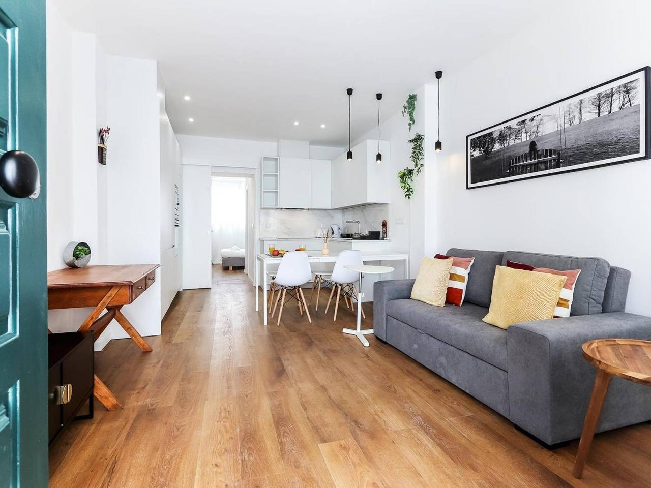 Entire apartment, Vita Portucale | Bright Campo Ourique w/ Terrace in Lisbon, Costa de Lisboa