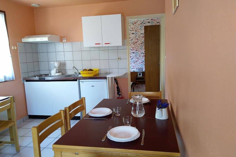 Gîte rétro au coeur de la Nature n°1 in Région d'Aurillac