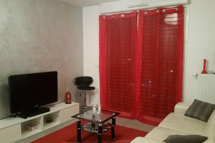 Apartamento entero, T2 nuevo equipo de diseño y muebles in Marsella, Costa mediterránea (Francia)