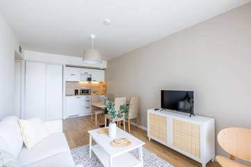 Gîte pour 2 personnes, avec balcon dans Gare De Troyes