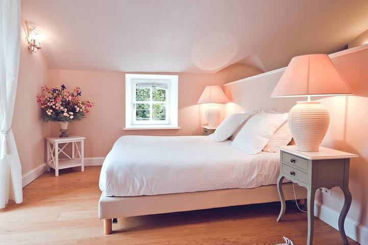 Location de vacances pour 6 personnes, avec piscine et jardin à Divajeu - 2