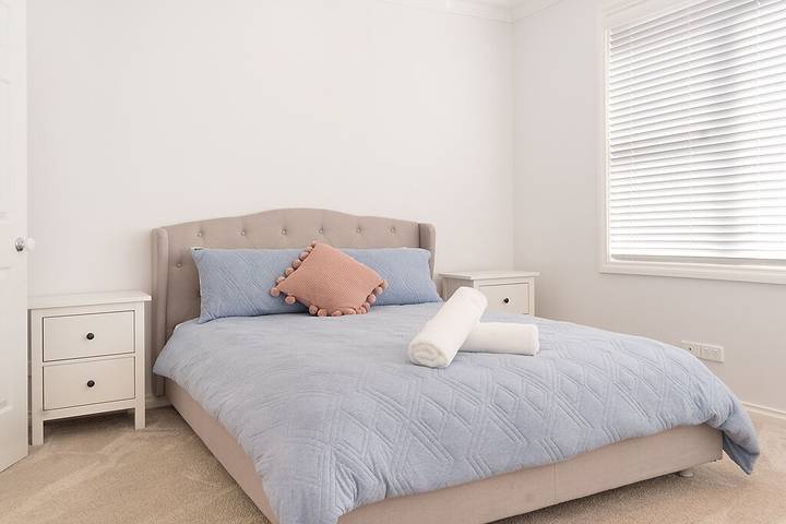 Holiday home for 17 people, with garden and hot tub in Central Coast (NSW)