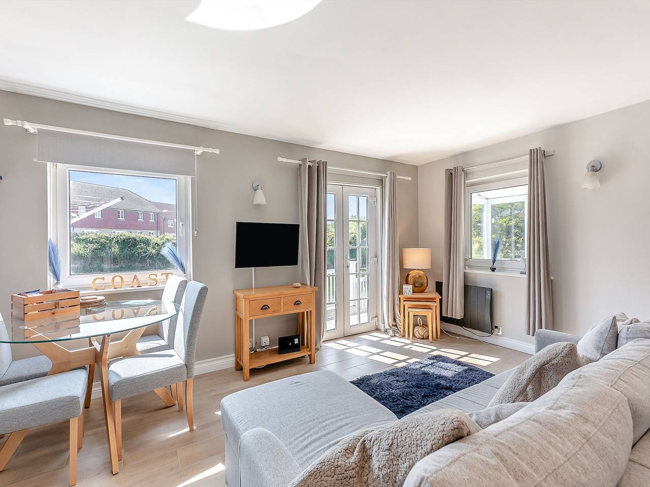 Water's Edge Holiday Home in Beadnell, Benthall