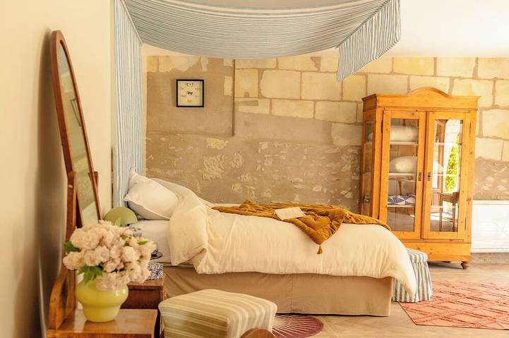 Location de vacances pour 2 personnes, avec jardin à Gennes